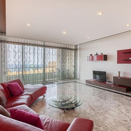 Spacious Seafront Apt With Living, Sofa, Wifi & Ac By 360 Estates Sliema Kültér fotó