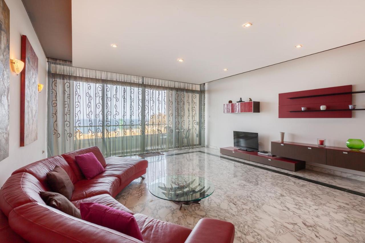 Spacious Seafront Apt With Living, Sofa, Wifi & Ac By 360 Estates Sliema Kültér fotó